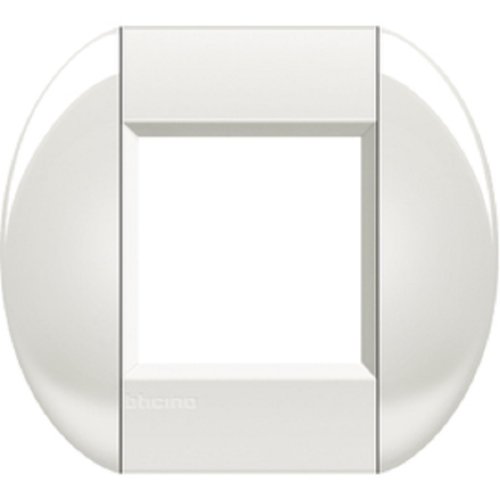 Рамка овальная Legrand BTicino LivingLight 2 мод белый  картинка